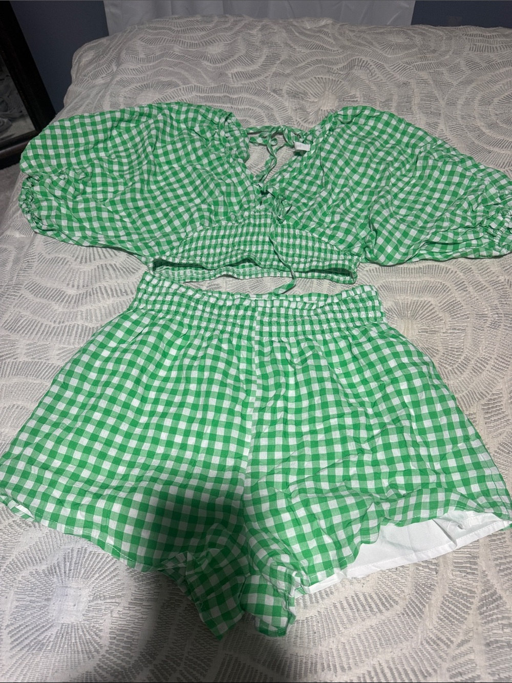 Green Gingham Elastic-Waist Women’s Shorts